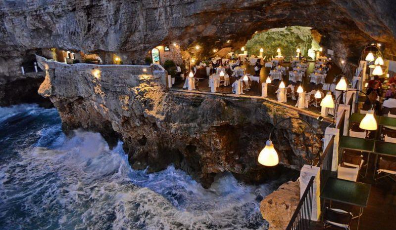 grotta_palazzese_italiya